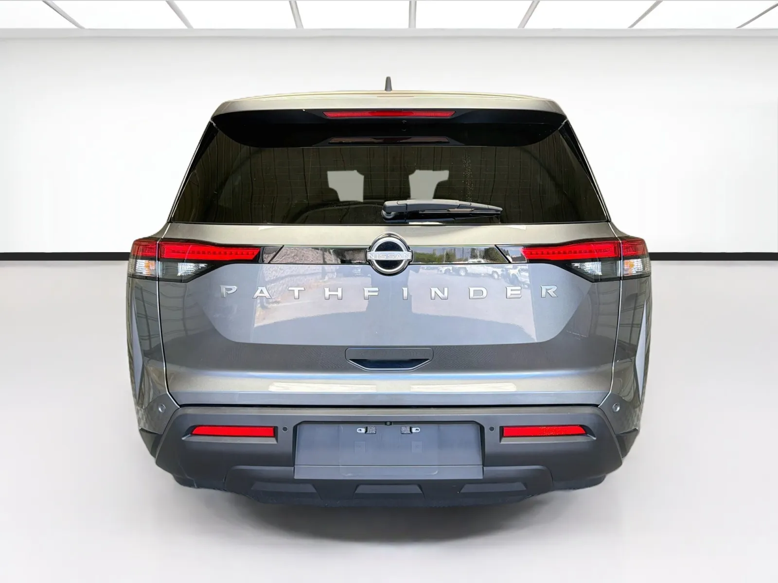 Nissan Pathfinder photo 5