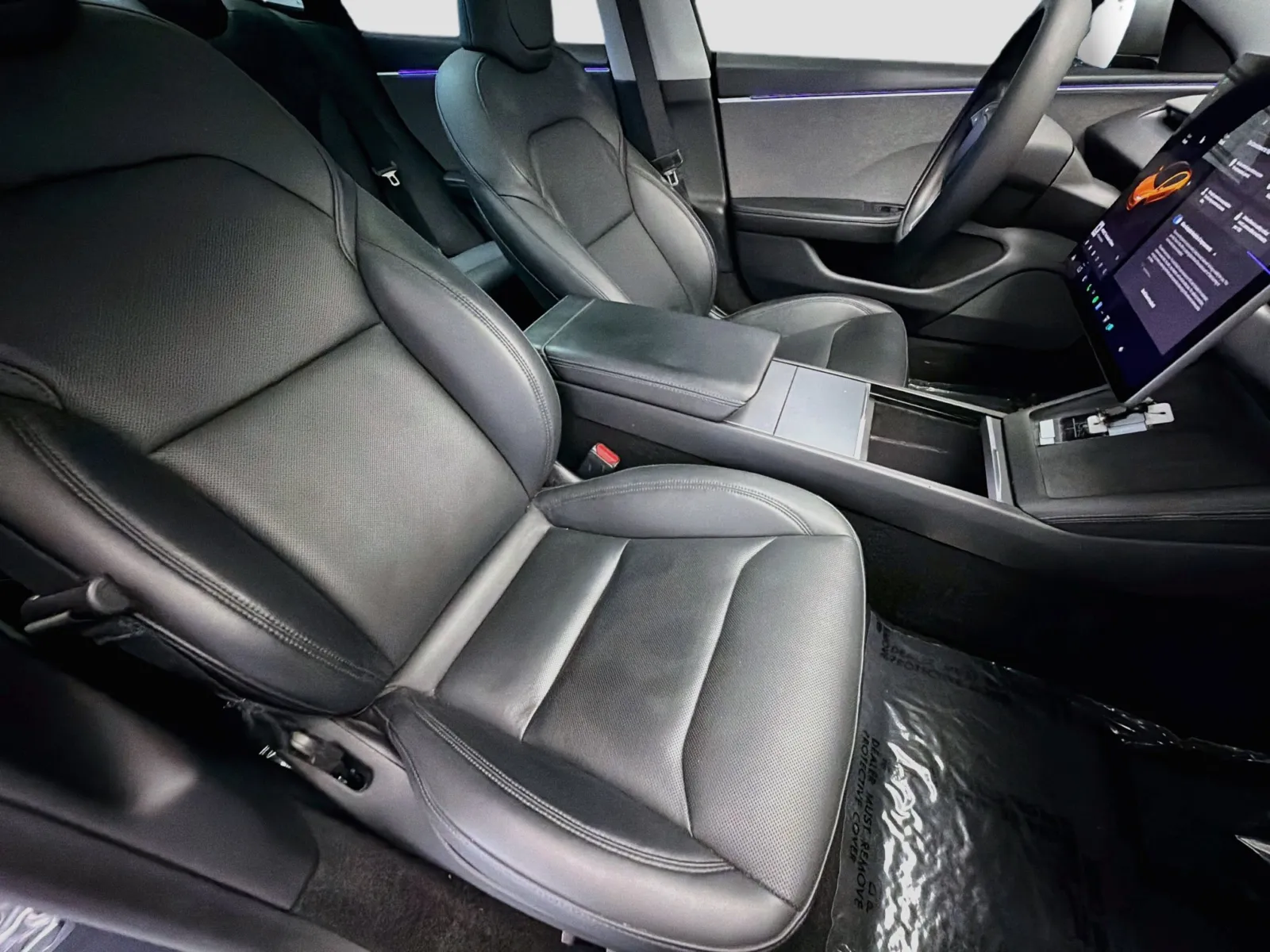 Tesla Model 3 photo 15