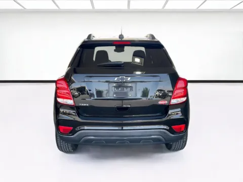 More photos of 2021 Chevrolet Trax LT at STG Montclair, CA