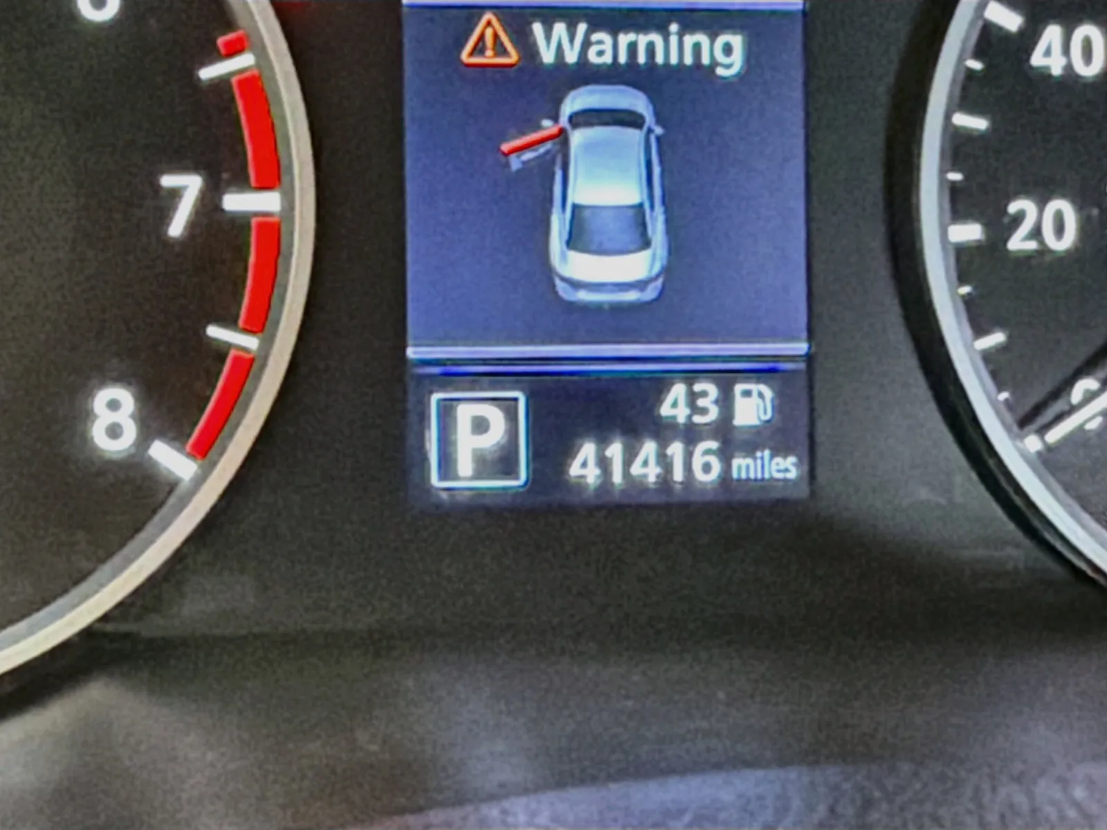 Nissan Sentra photo 8