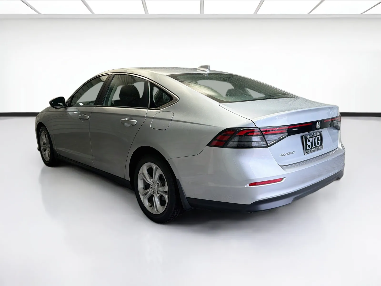 Honda Accord photo 6