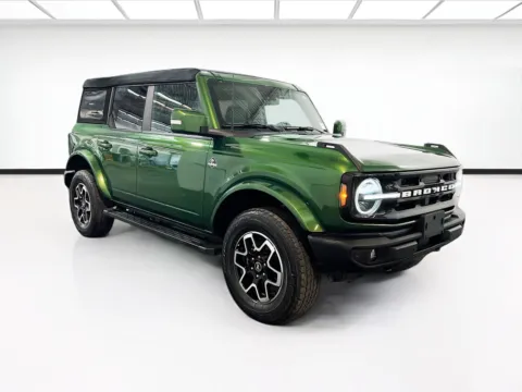 Another view of 2024 Ford Bronco Outer Banks for sale in Montclair, CA at STG Montclair