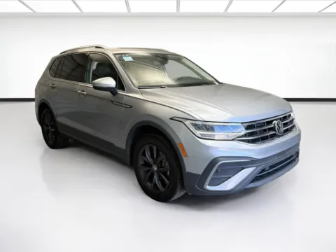 Another view of 2024 Volkswagen Tiguan 2.0T SE for sale in Montclair, CA at STG Montclair