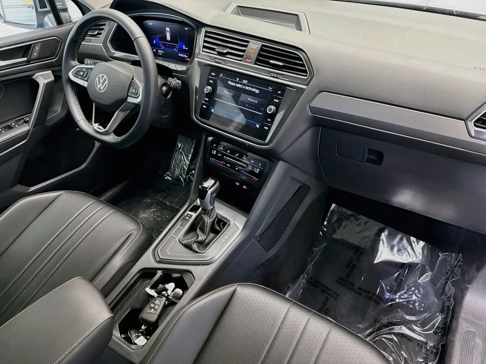 Volkswagen Tiguan photo 12