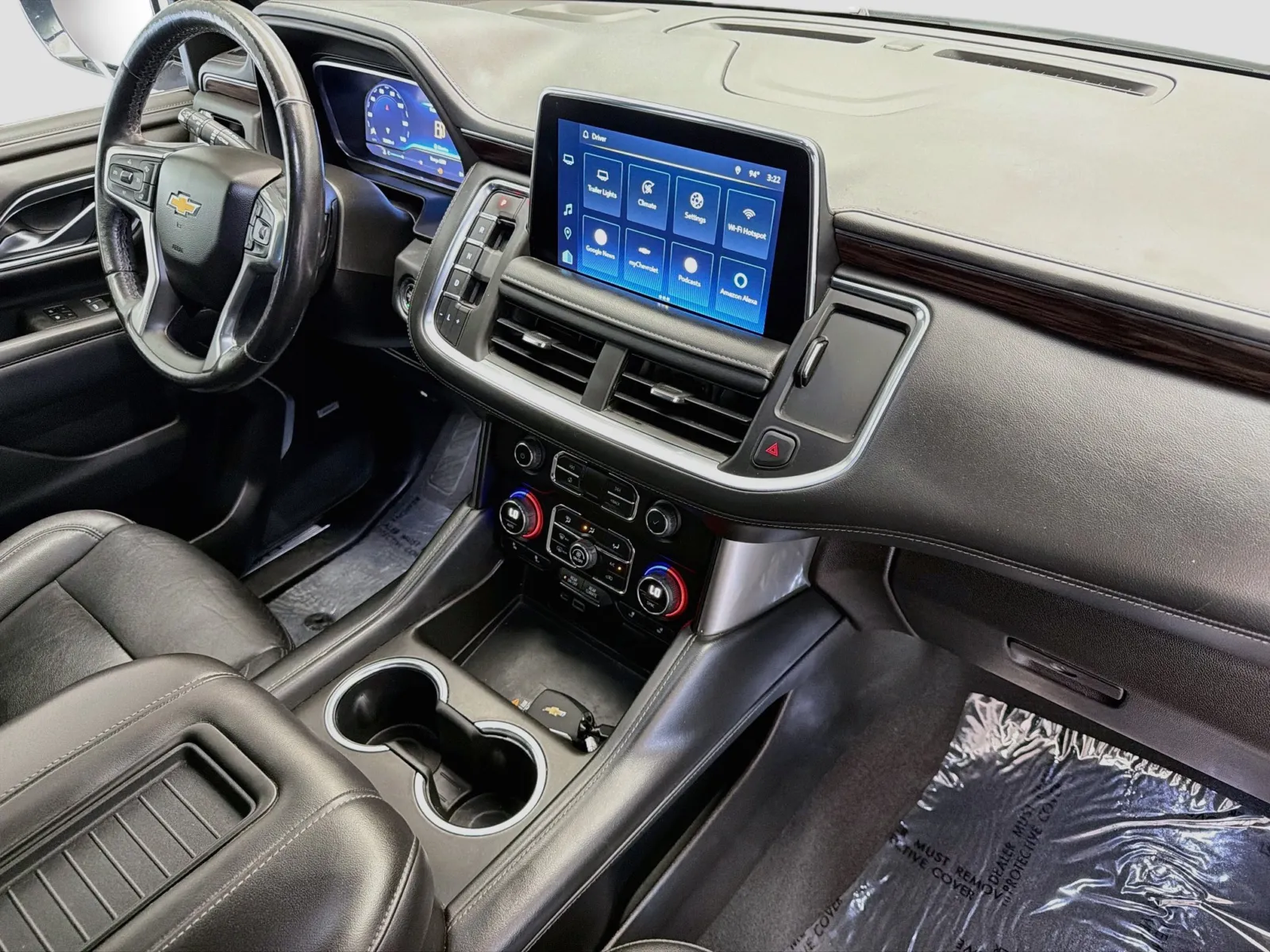 Chevrolet Suburban photo 12