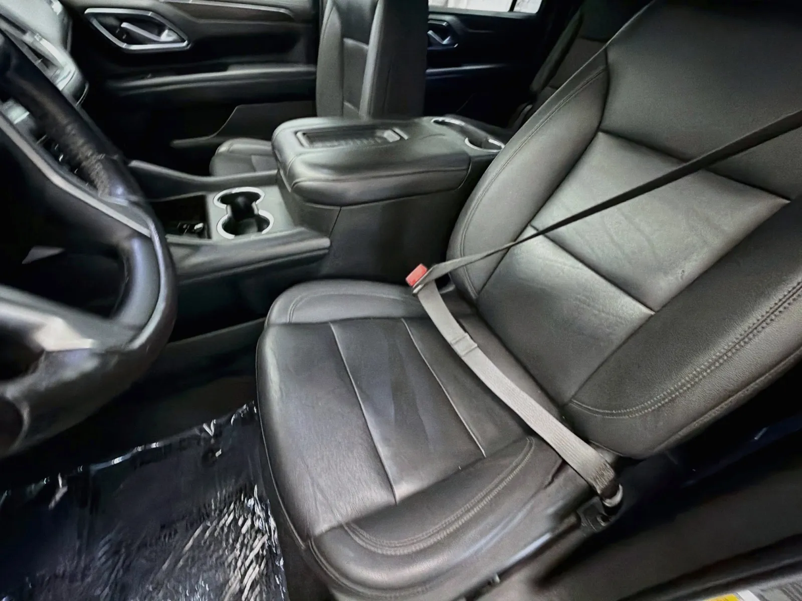 Chevrolet Suburban photo 11