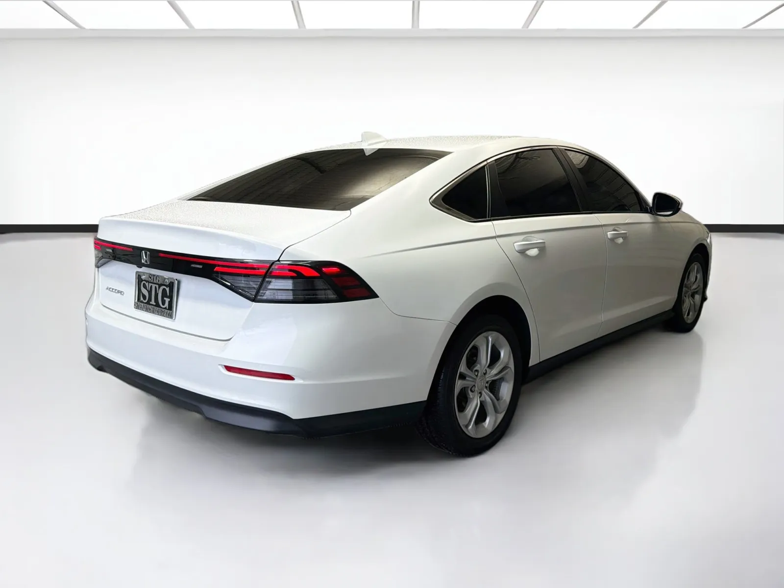 Honda Accord photo 4