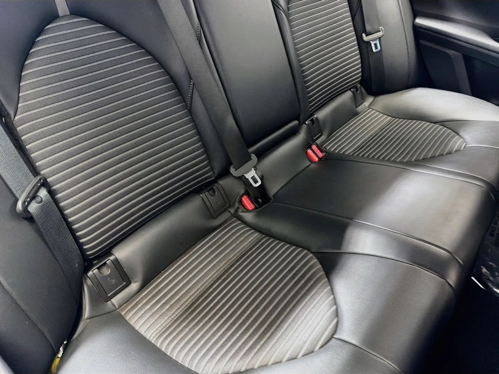 Toyota Camry photo 10