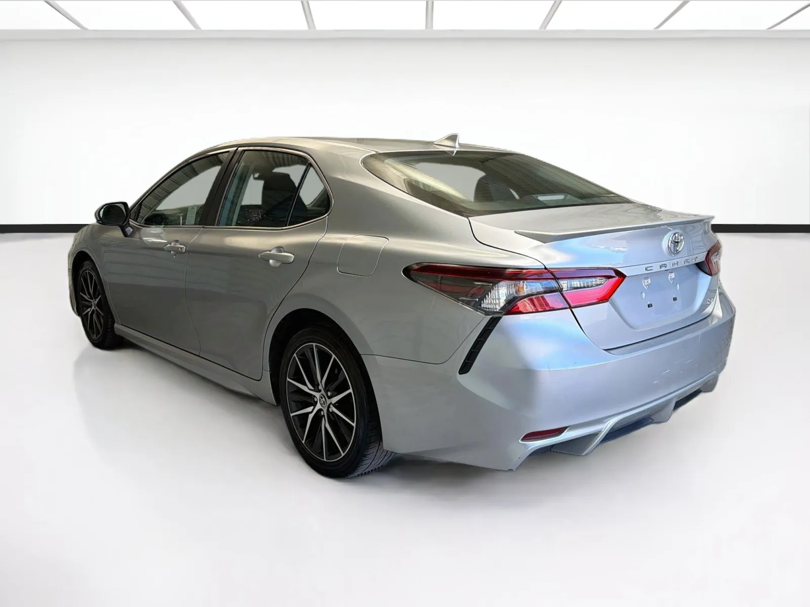 Toyota Camry photo 6