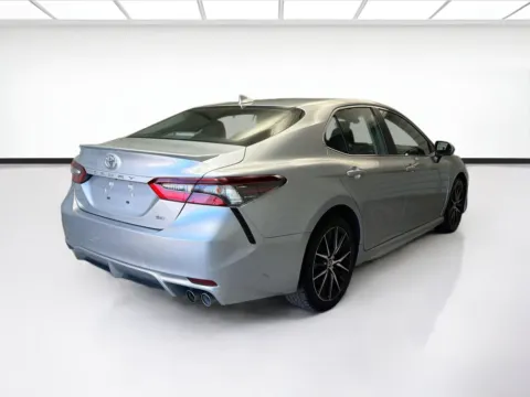 More photos of 2022 Toyota Camry SE at STG Montclair, CA