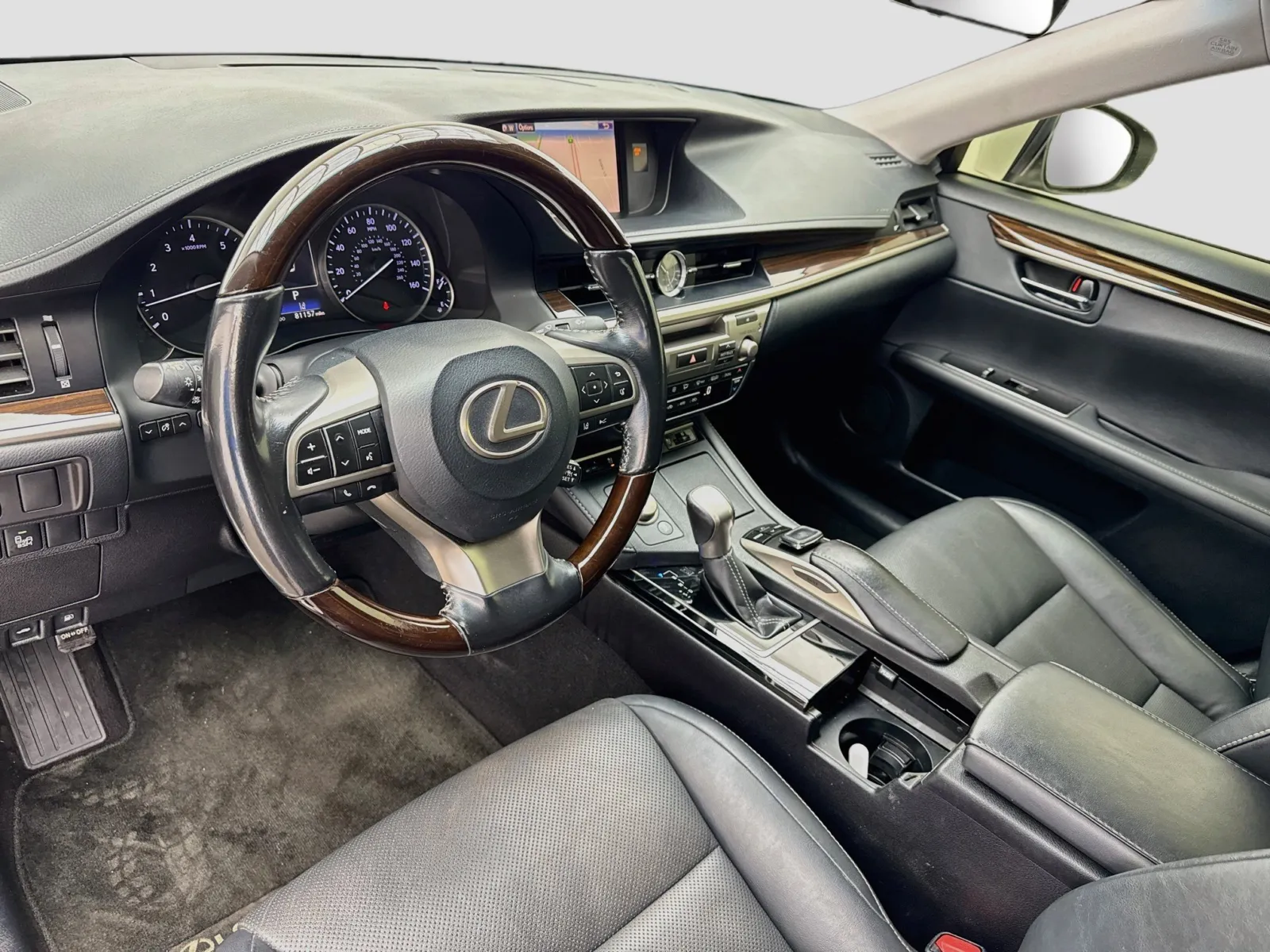 Lexus ES photo 7