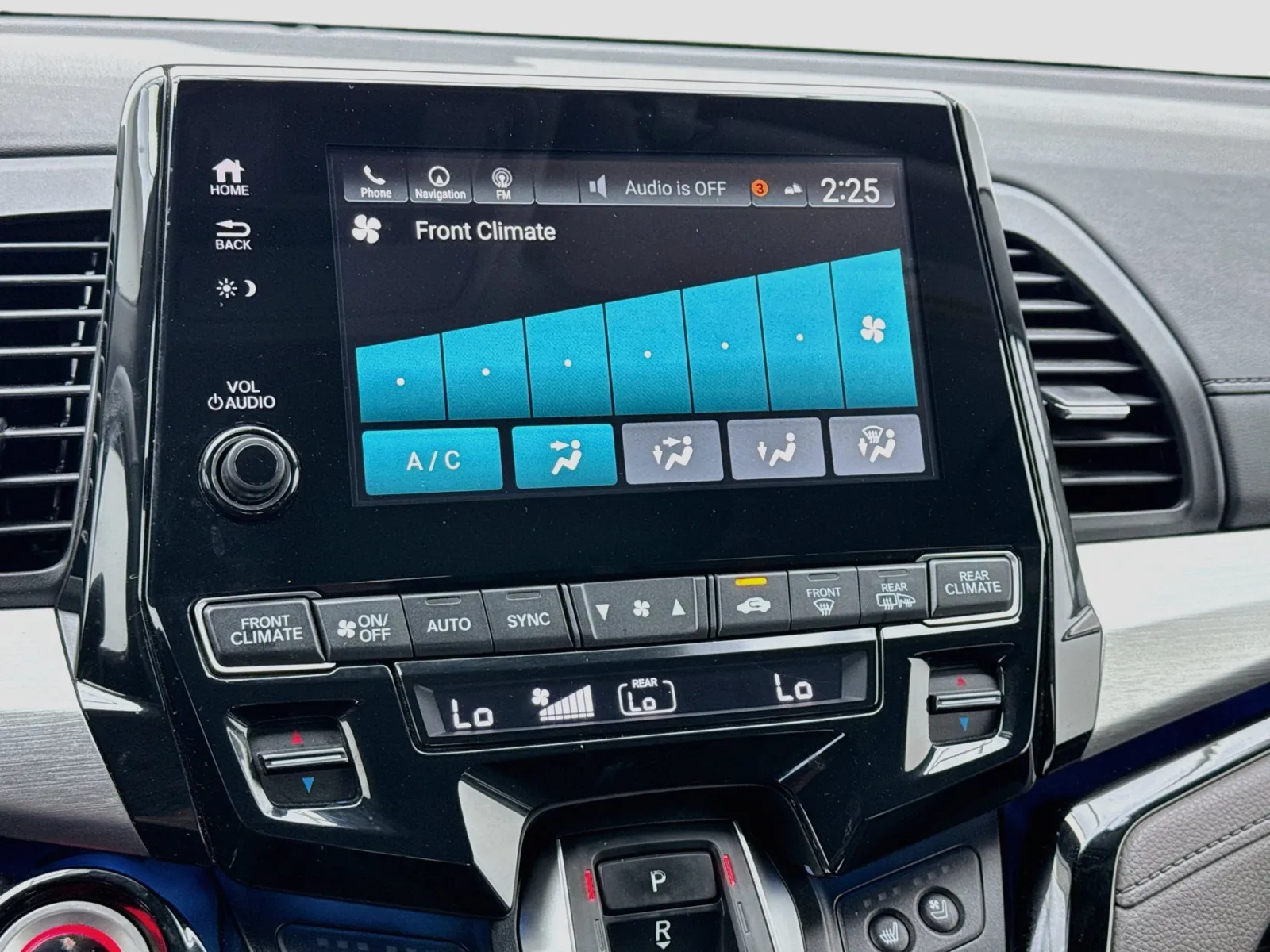 Honda Odyssey photo 12