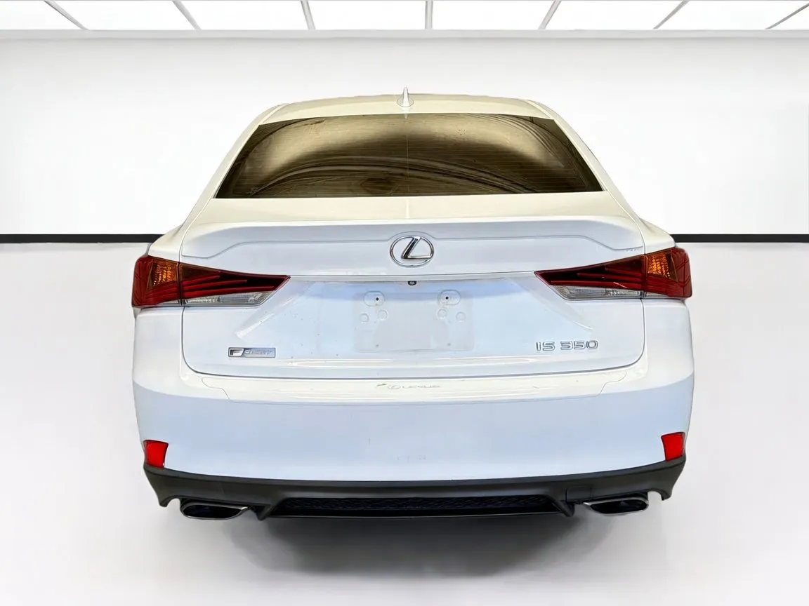 Lexus IS photo 5
