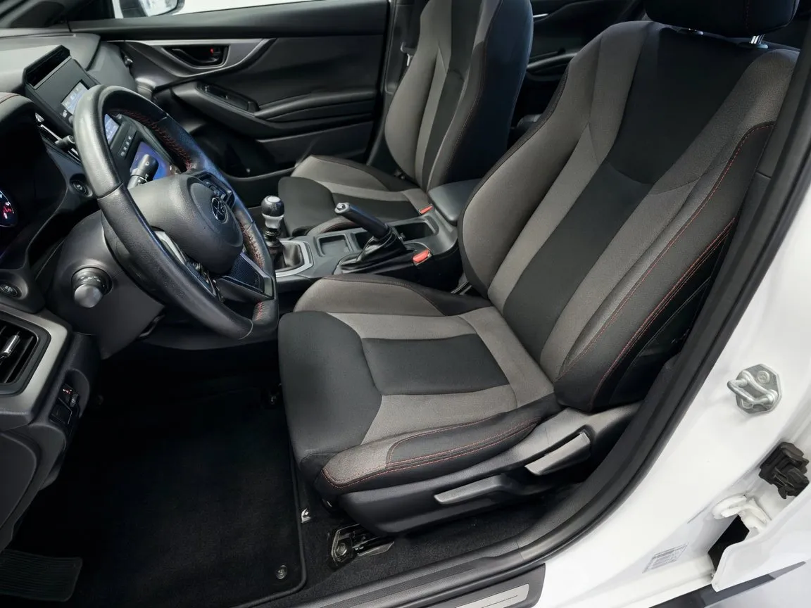 Subaru WRX photo 11