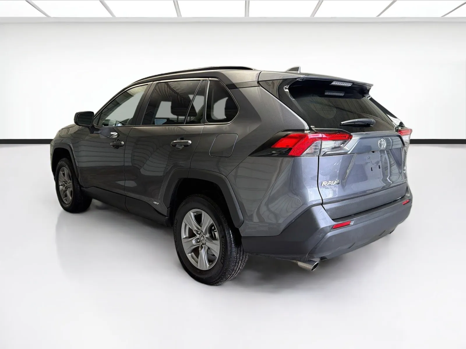 Toyota RAV4 photo 6