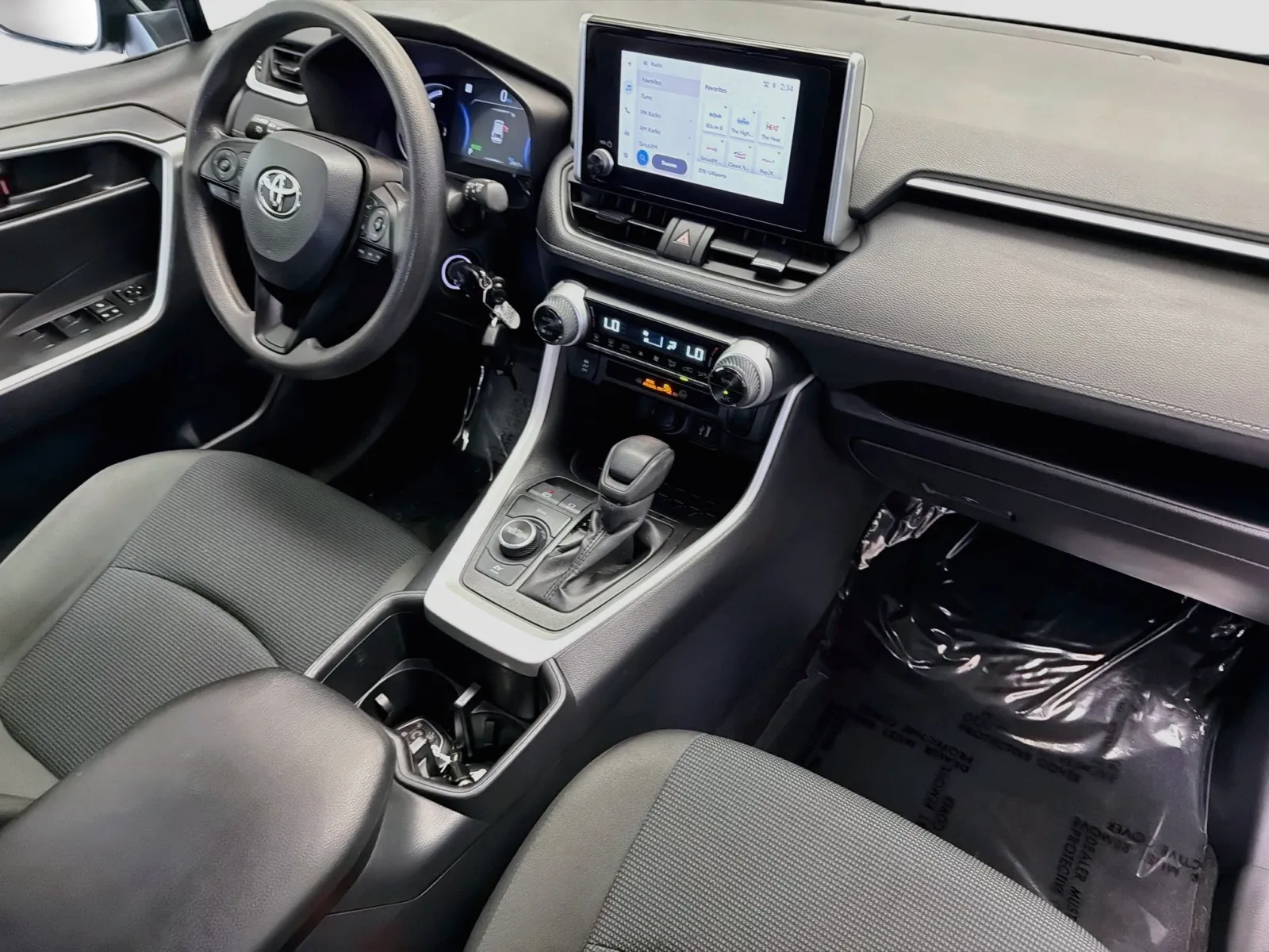 Toyota RAV4 photo 12