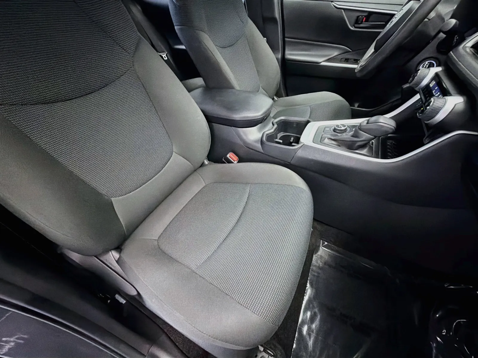 Toyota RAV4 photo 15