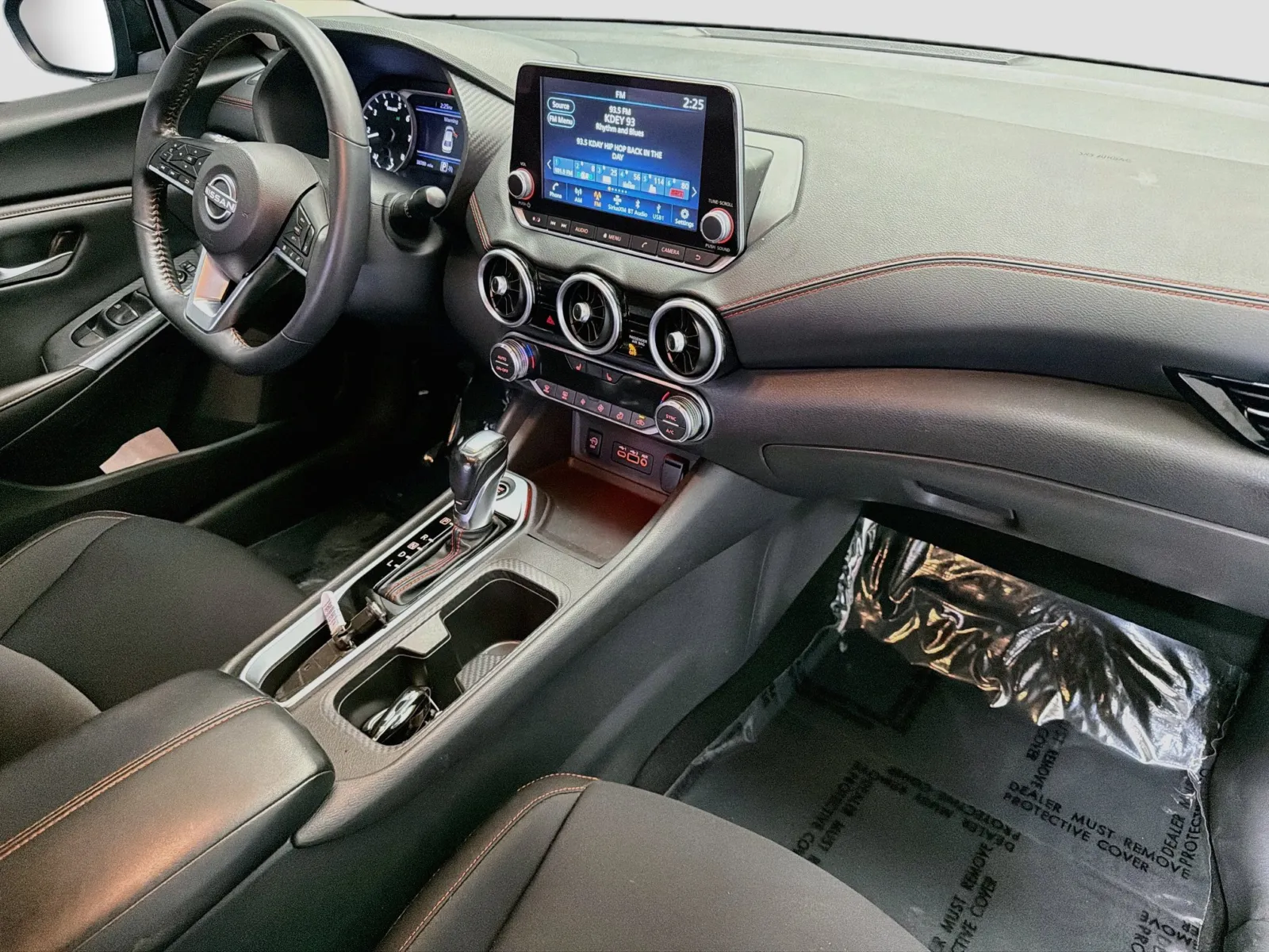 Nissan Sentra photo 12