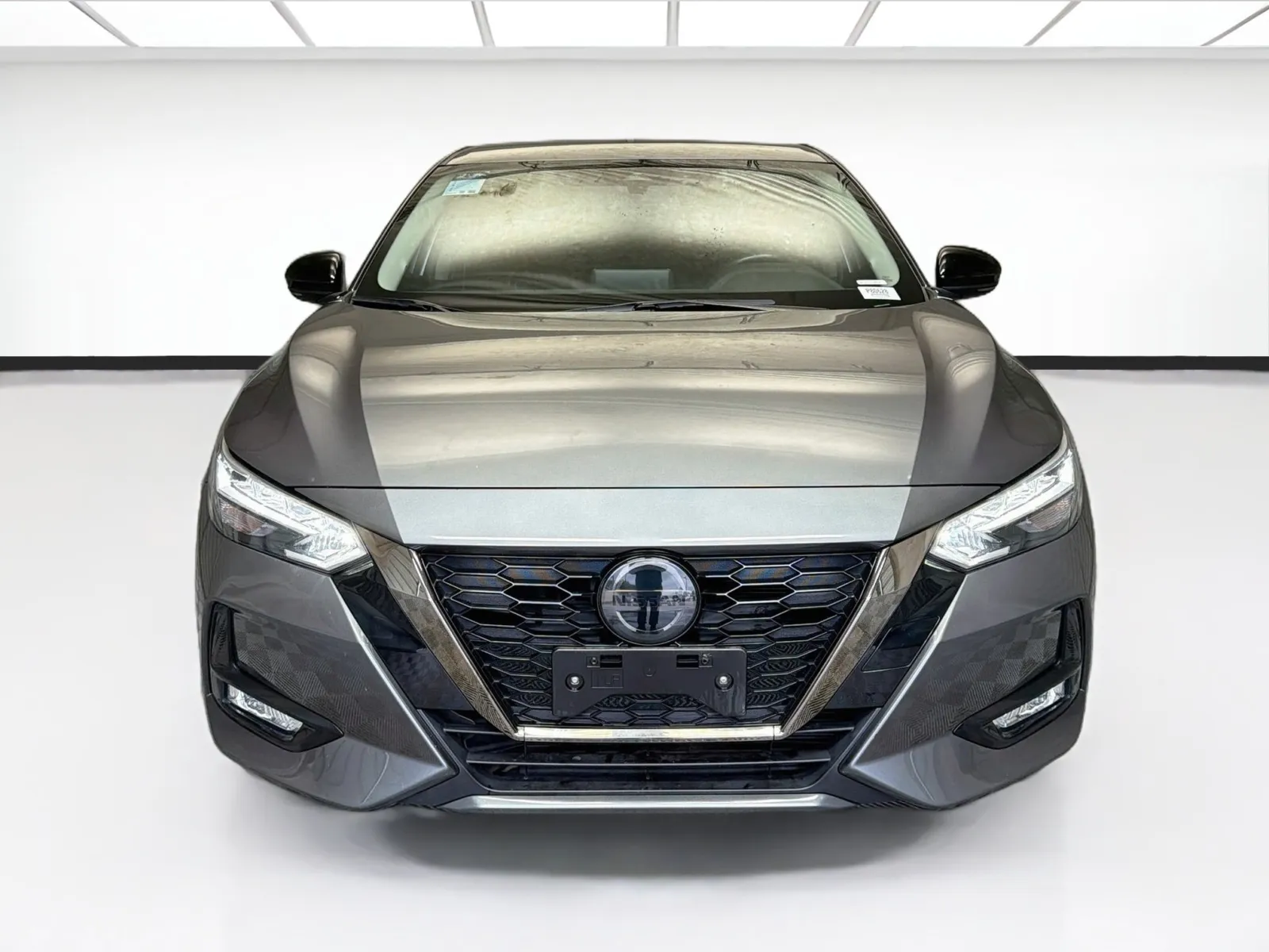Nissan Sentra photo 2