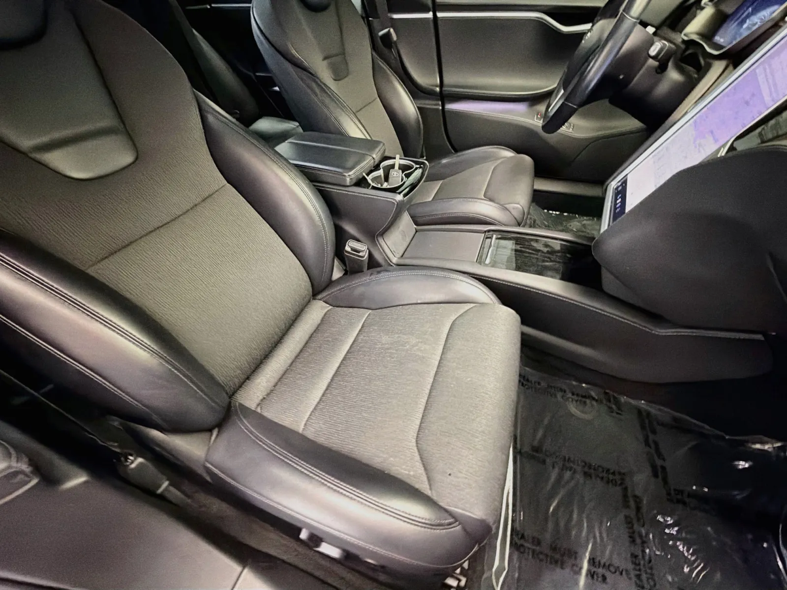 Tesla Model S photo 14
