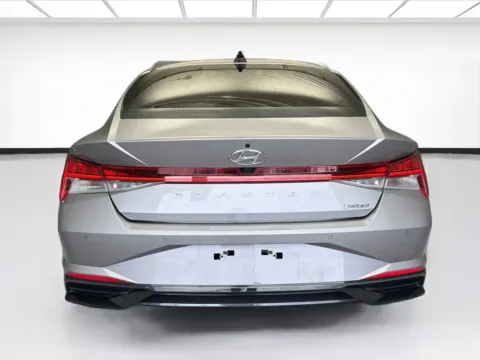 More photos of 2023 Hyundai Elantra Limited at STG Montclair, CA