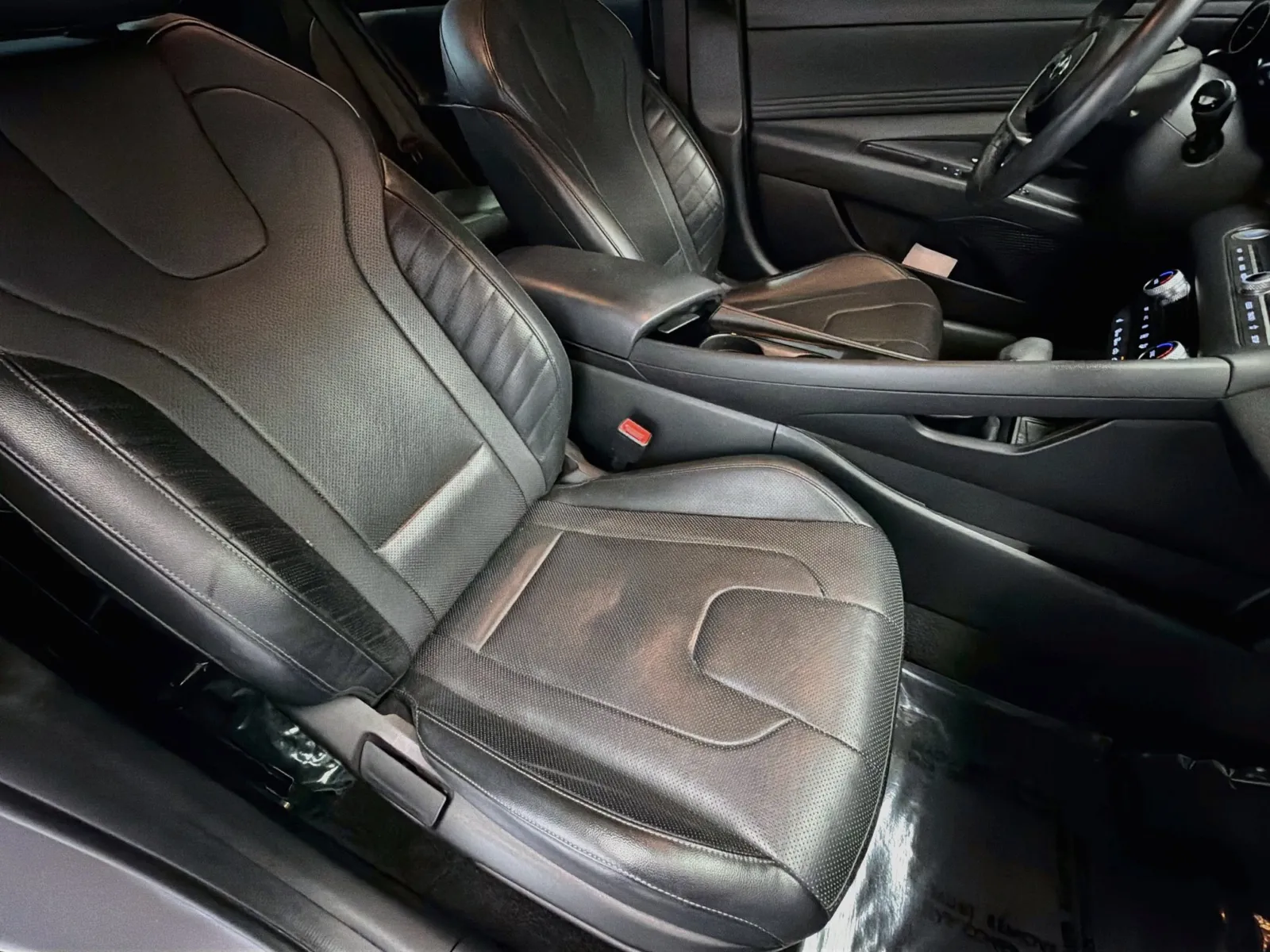 Hyundai Elantra photo 15