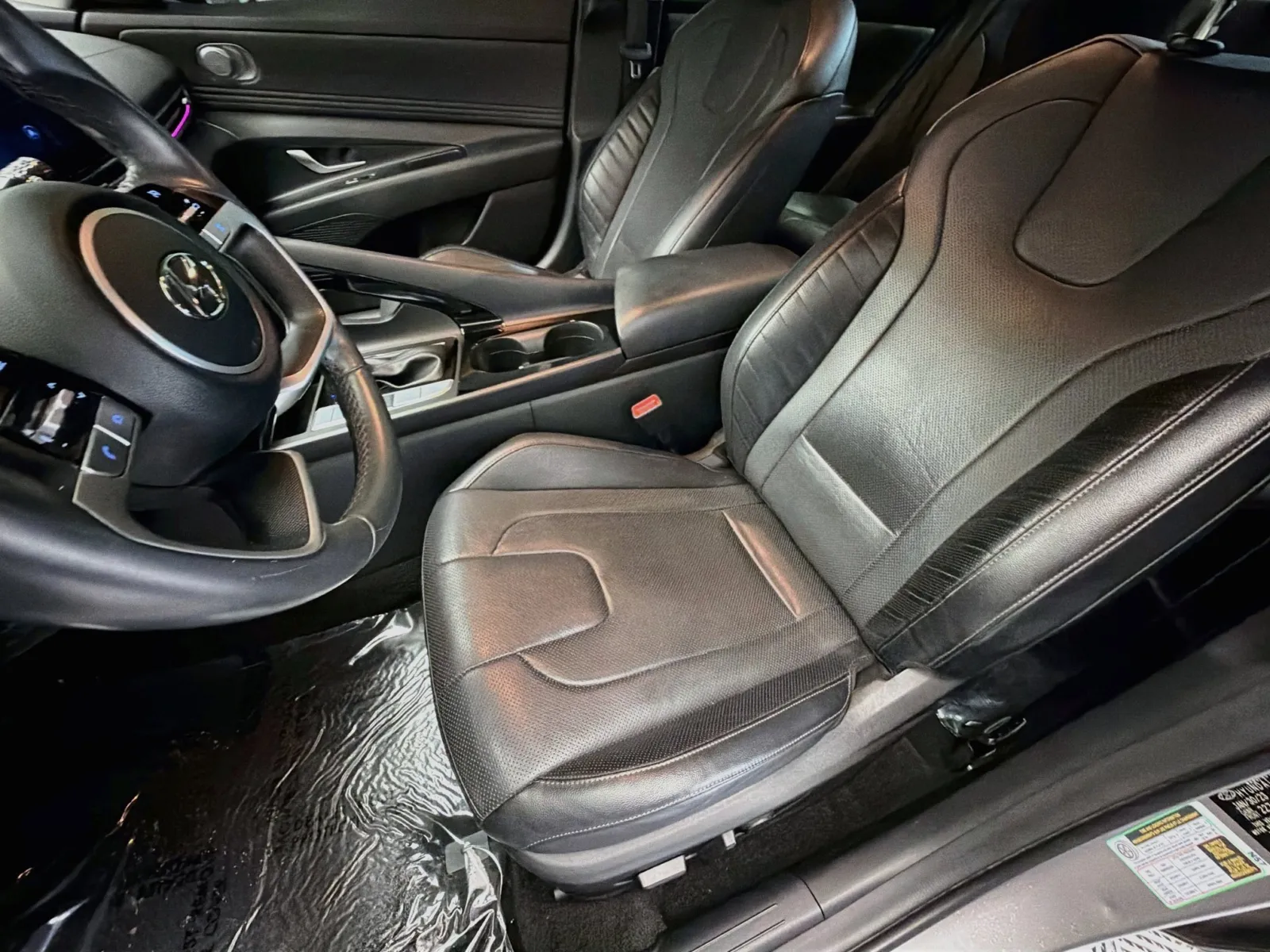 Hyundai Elantra photo 11