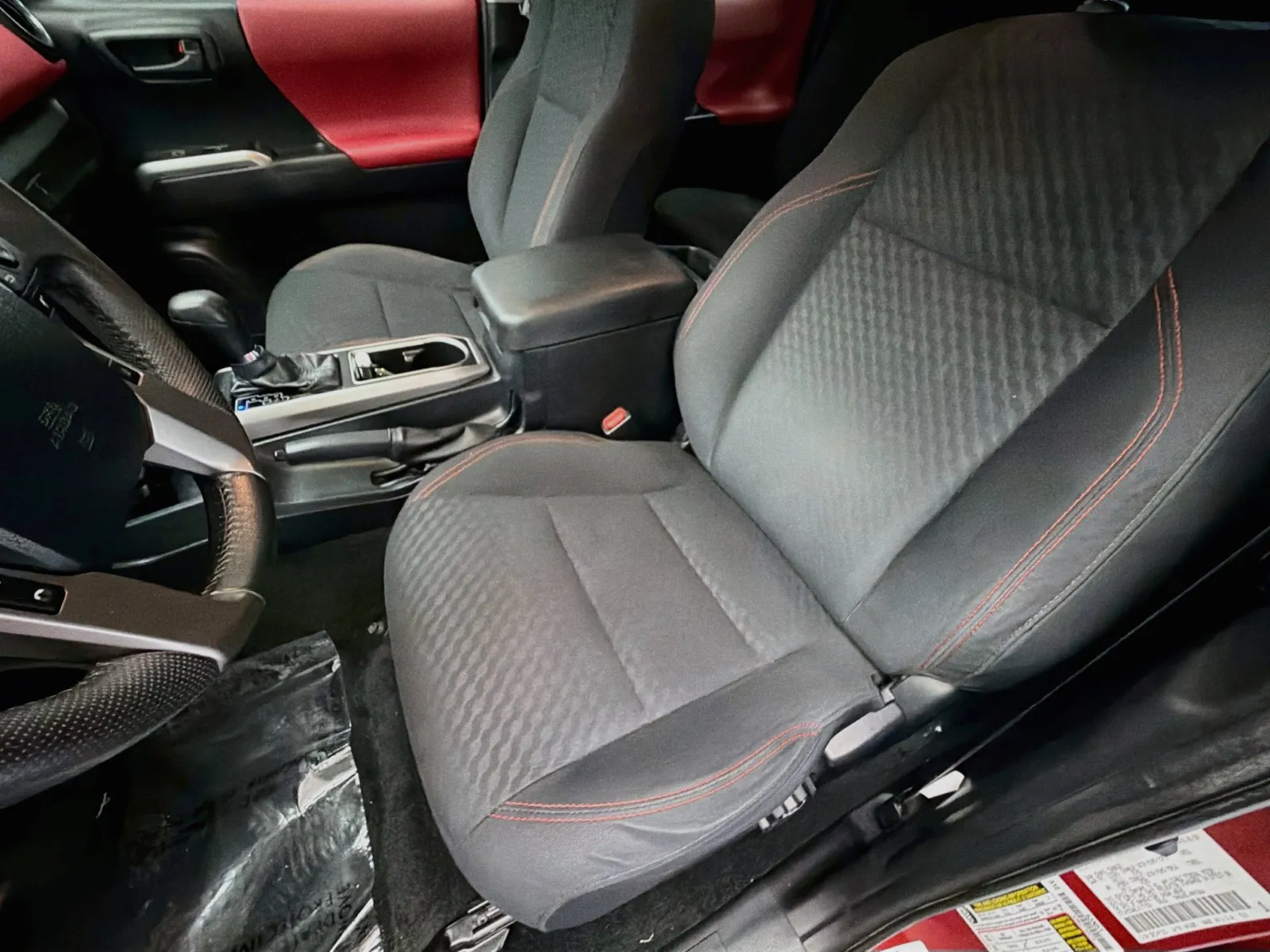 Toyota Tacoma photo 11