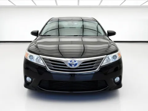Photos of 2014 Toyota Avalon Limited Hybrid for sale in Montclair, CA at STG Montclair