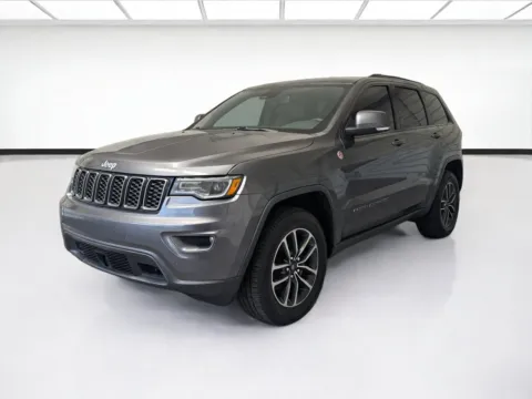 Gray 2019 Jeep Grand Cherokee Trailhawk for sale in Montclair, CA