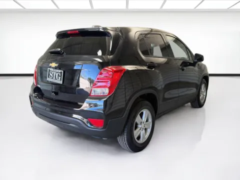 More photos of 2022 Chevrolet Trax LS at STG Montclair, CA