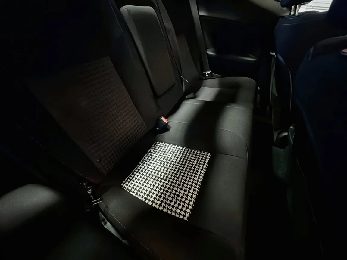 Dodge Challenger photo 13