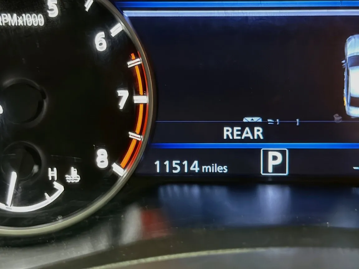 Nissan Altima photo 8