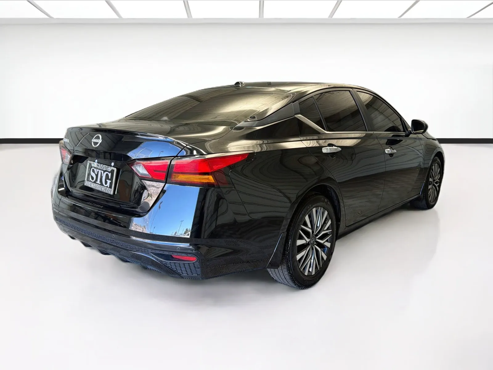 Nissan Altima photo 4