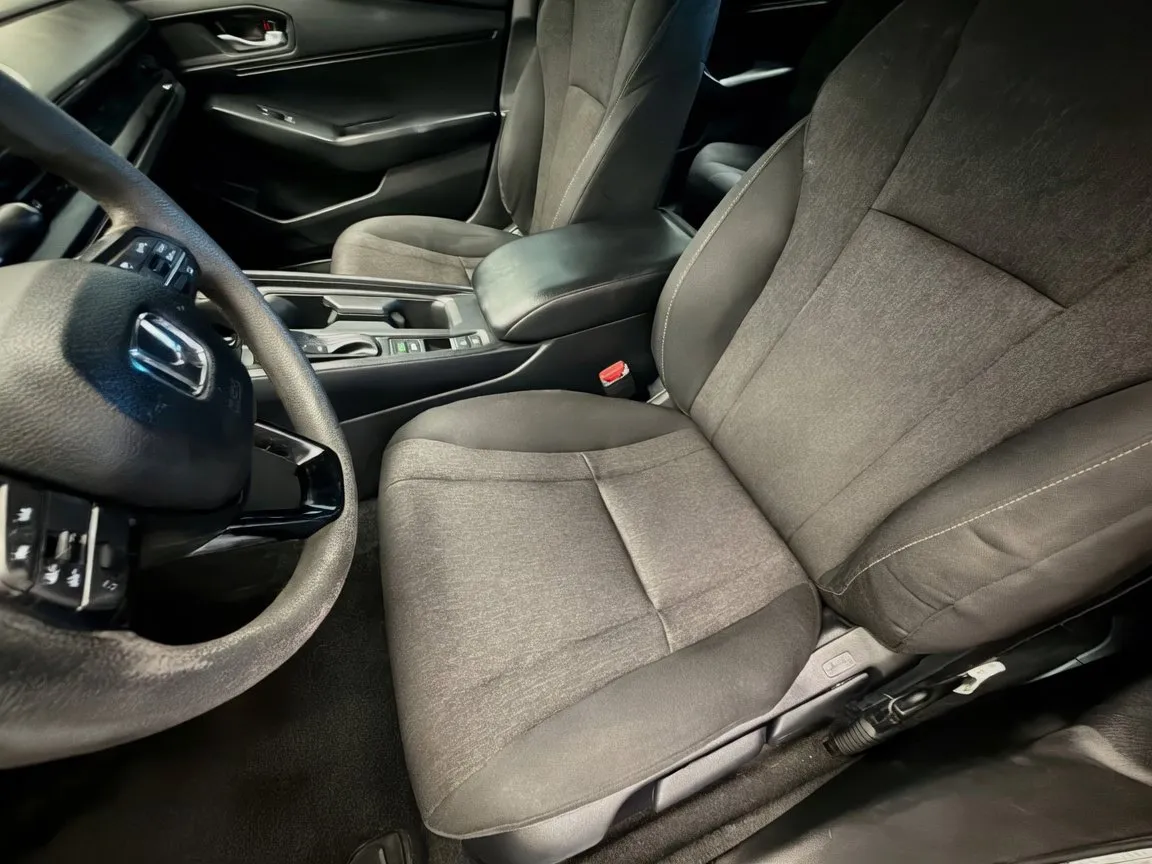 Honda Accord photo 11