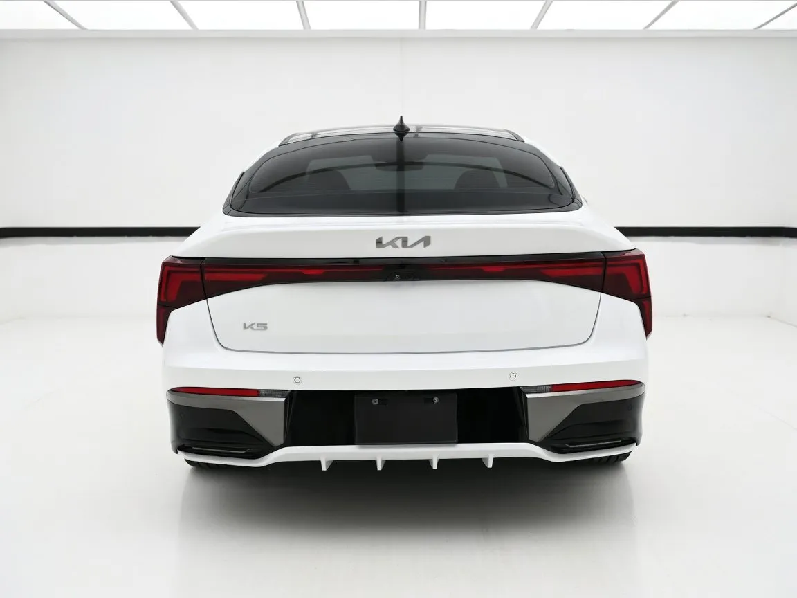 Kia K5 photo 5