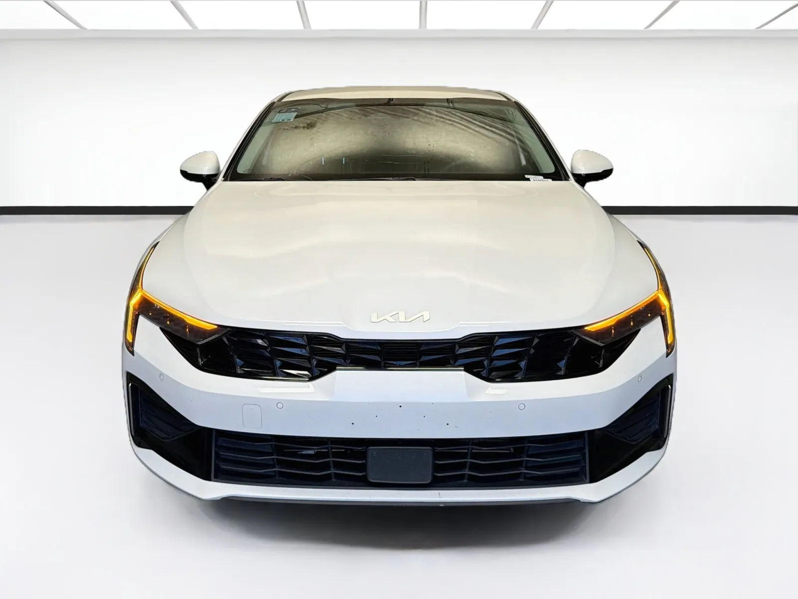 Kia K5 photo 2