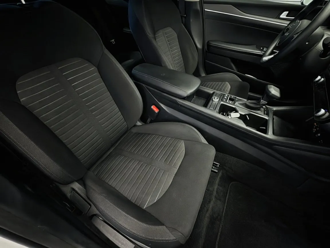 Kia K5 photo 15