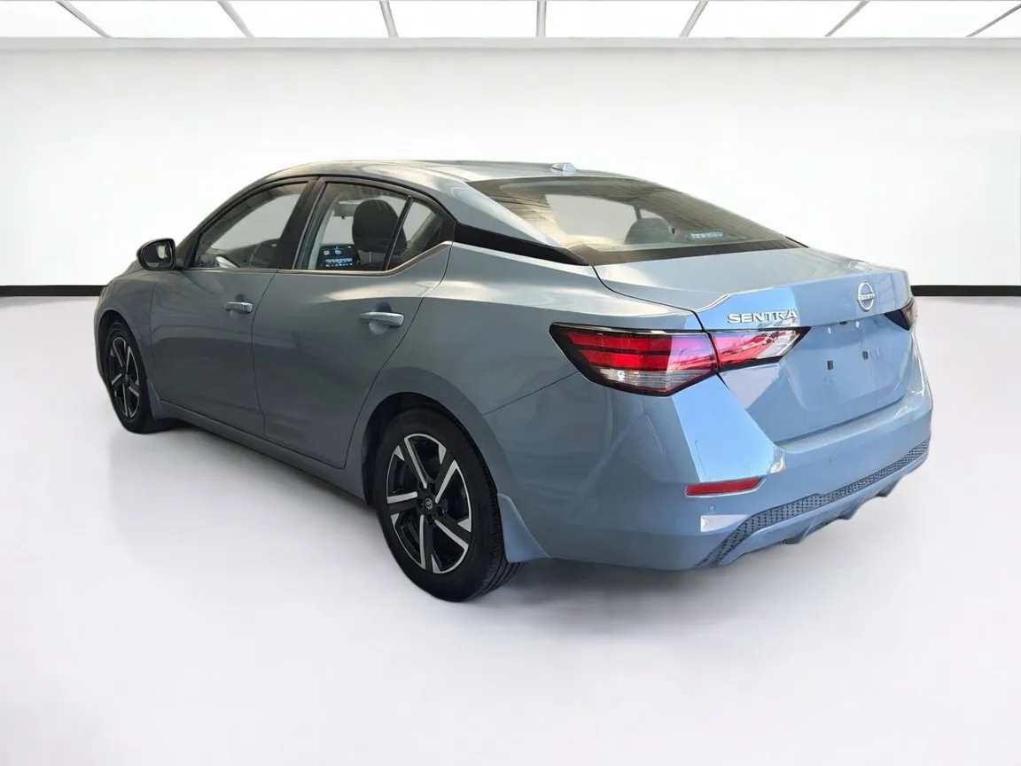 Nissan Sentra photo 6