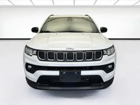 Photos of 2023 Jeep Compass Latitude for sale in Montclair, CA at STG Montclair