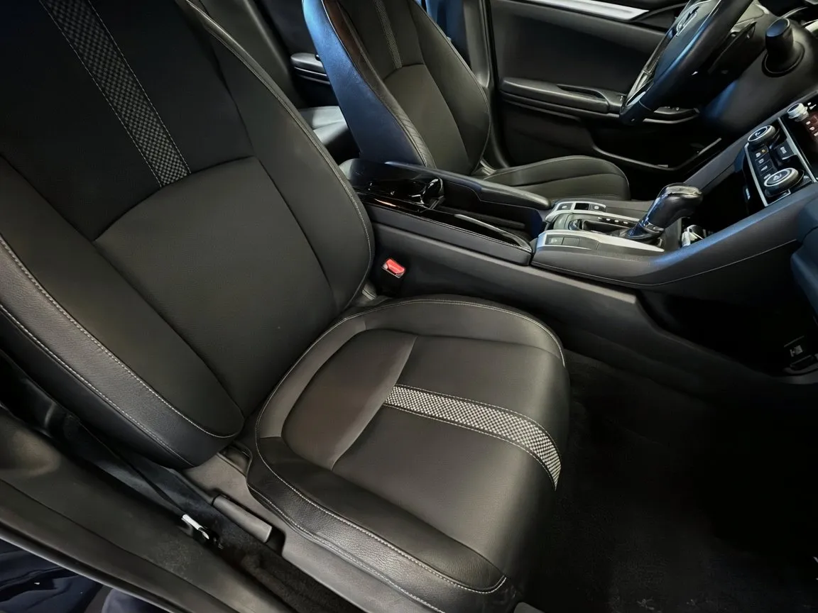 Honda Civic photo 15