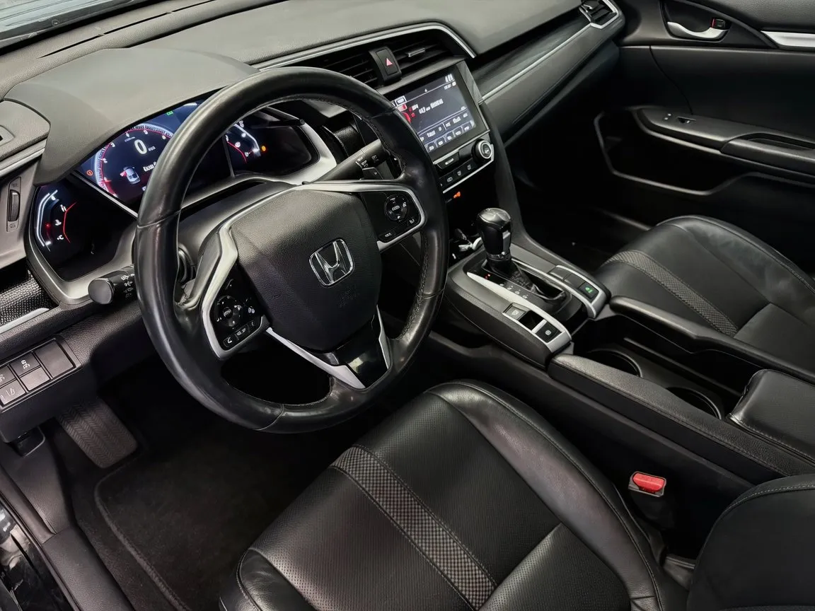 Honda Civic photo 7