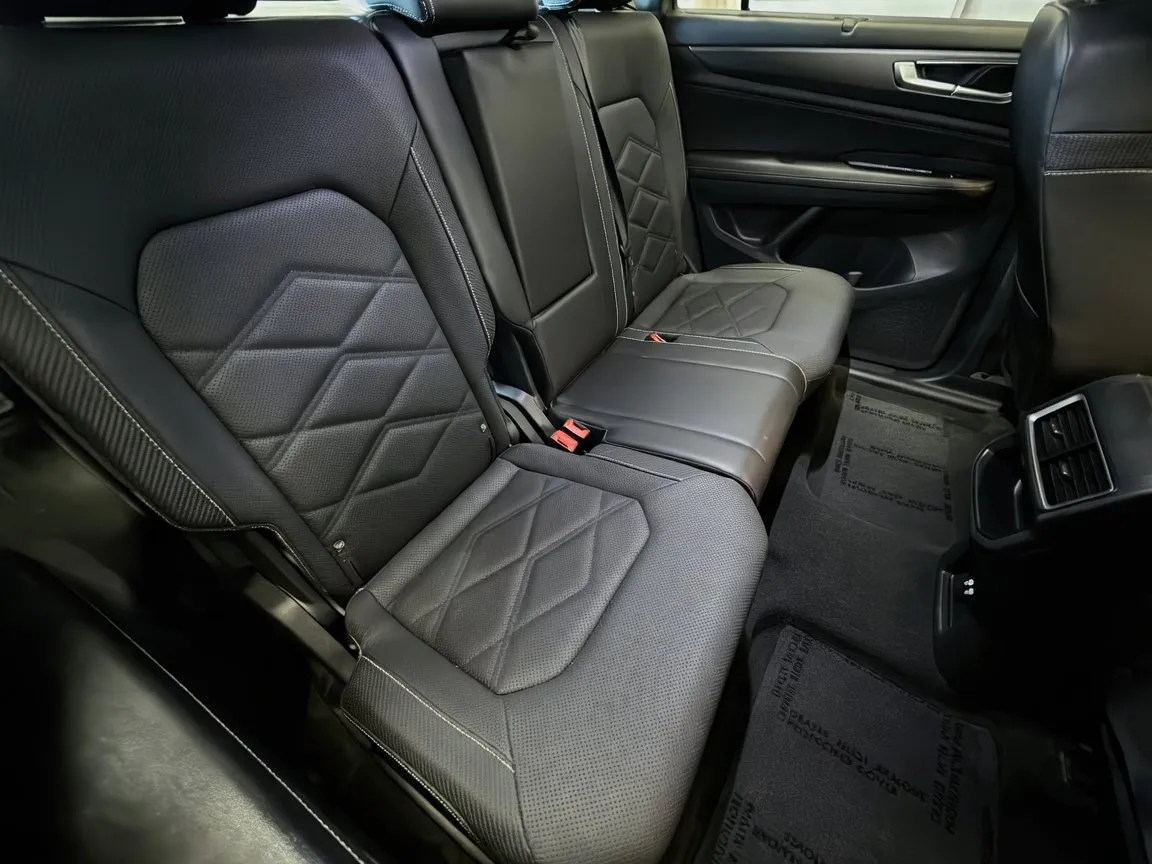 Volkswagen Atlas Cross Sport photo 13
