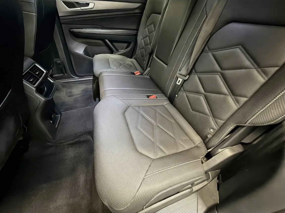 Volkswagen Atlas Cross Sport photo 12