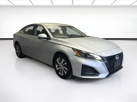 Another view of 2023 Nissan Altima S for sale in Montclair, CA at STG Montclair