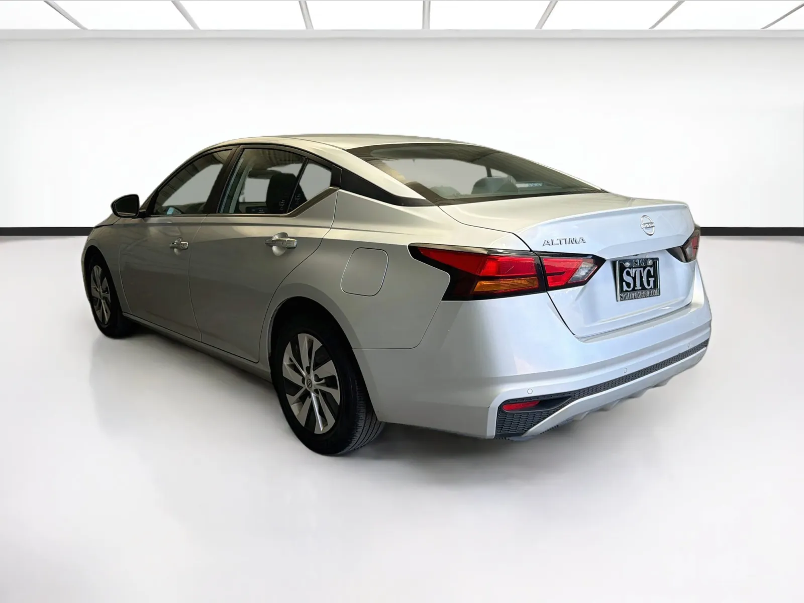 Nissan Altima photo 6