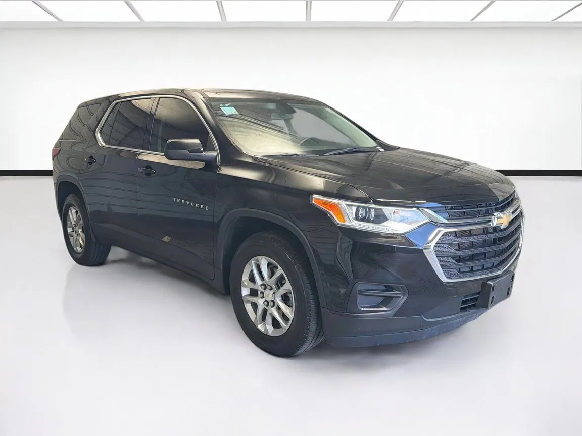 Chevrolet Traverse photo 3