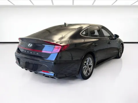More photos of 2022 Hyundai Sonata SEL at STG Montclair, CA