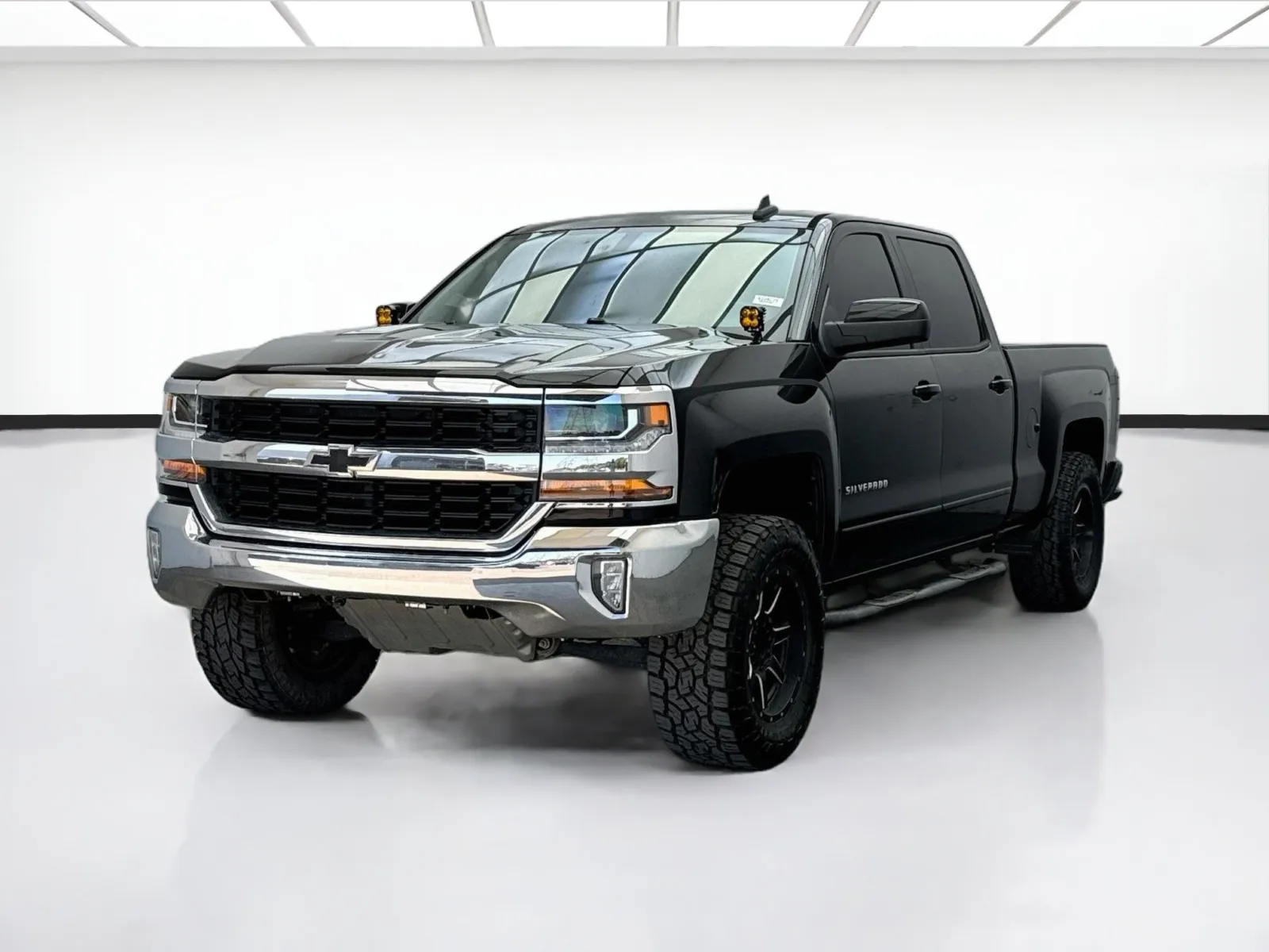 Black 2018 Chevrolet Silverado 1500 LT LT1 for sale in Montclair, CA