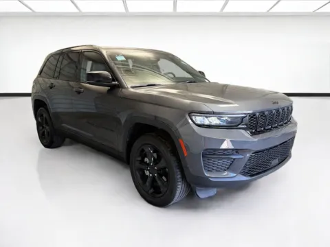 Another view of 2023 Jeep Grand Cherokee Altitude for sale in Montclair, CA at STG Montclair